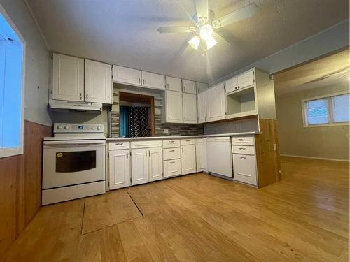 119 2 Street East, Maidstone, SK - Indoor Photo Showing Kitchen