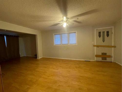 119 2 Street East, Maidstone, SK - Indoor Photo Showing Other Room