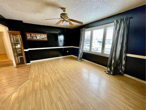 1133 8 Avenue, Wainwright, AB - Indoor