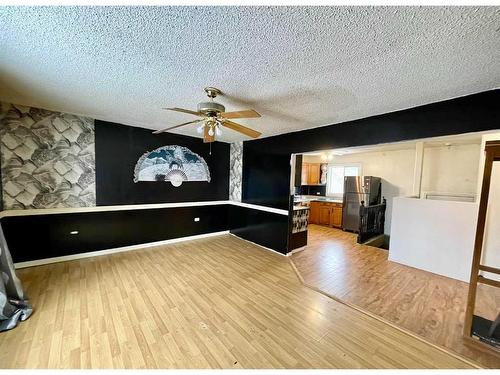 1133 8 Avenue, Wainwright, AB - Indoor Photo Showing Other Room