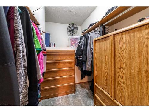 3004 46 Avenue, Lloydminster, SK - Indoor With Storage