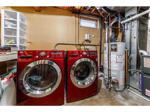 3004 46 Avenue, Lloydminster, SK - Indoor Photo Showing Laundry Room