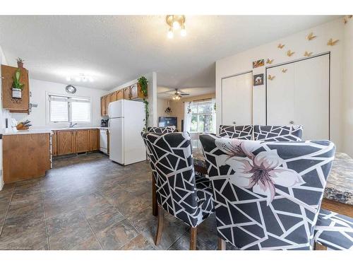 3004 46 Avenue, Lloydminster, SK - Indoor Photo Showing Kitchen