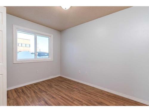 104-5102 47 Street, Lloydminster, AB - Indoor Photo Showing Other Room