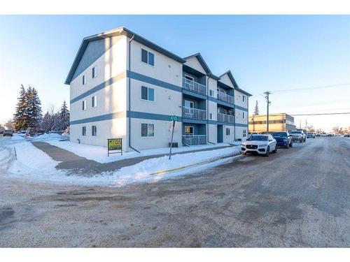 104-5102 47 Street, Lloydminster, AB - Outdoor With Balcony