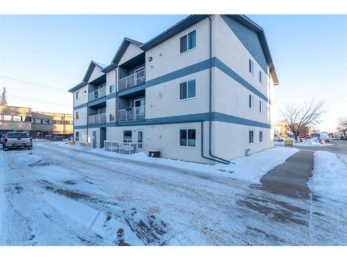 104-5102 47 Street, Lloydminster, AB - Outdoor With Balcony