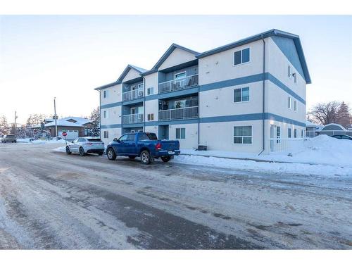 104-5102 47 Street, Lloydminster, AB - Outdoor With Balcony