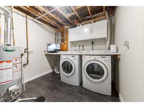 2602 47A Avenue, Lloydminster, SK - Indoor Photo Showing Laundry Room