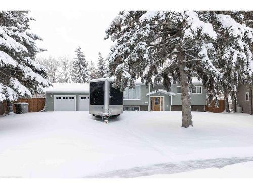 2602 47A Avenue, Lloydminster, SK - Outdoor With Facade