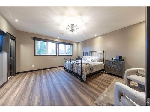 1604 52B Avenue Close, Lloydminster, AB - Indoor Photo Showing Bedroom