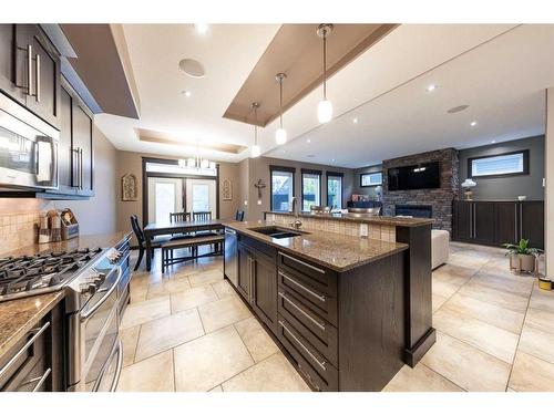 1604 52B Avenue Close, Lloydminster, AB - Indoor Photo Showing Kitchen With Double Sink With Upgraded Kitchen