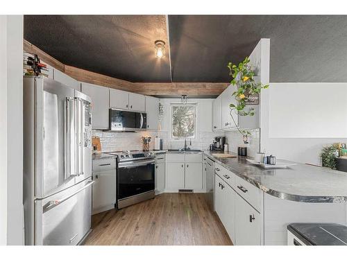 Pt Ne-31-51-27 W3Rd Road, Rural, SK - Indoor Photo Showing Kitchen With Double Sink With Upgraded Kitchen