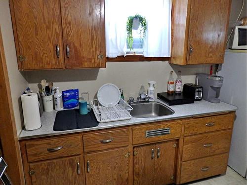 4717 53 Avenue, Vermilion, AB - Indoor Photo Showing Kitchen