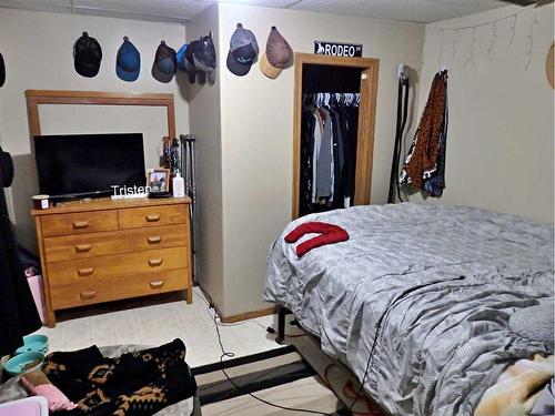 4717 53 Avenue, Vermilion, AB - Indoor Photo Showing Bedroom