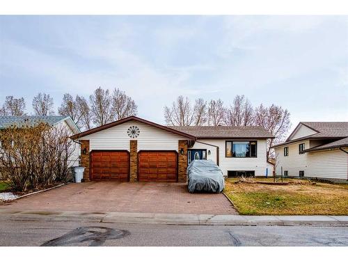 1929 5 Avenue, Wainwright, AB - Outdoor