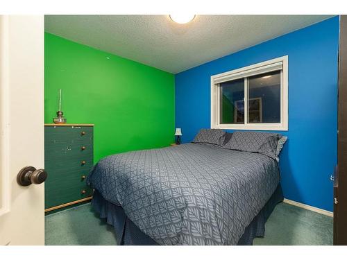 2711 46 Avenue Close, Lloydminster, SK - Indoor Photo Showing Bedroom