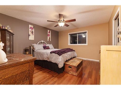 2711 46 Avenue Close, Lloydminster, SK - Indoor Photo Showing Bedroom