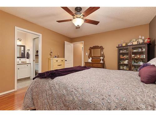 2711 46 Avenue Close, Lloydminster, SK - Indoor Photo Showing Bedroom