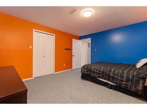 2711 46 Avenue Close, Lloydminster, SK - Indoor Photo Showing Bedroom