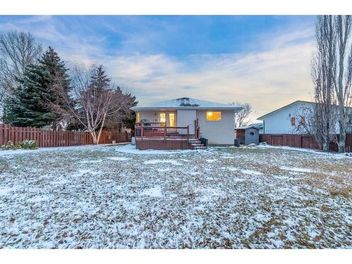 2711 46 Avenue Close, Lloydminster, SK - Outdoor