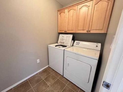 101-4727 20 Street, Lloydminster, SK - Indoor Photo Showing Laundry Room