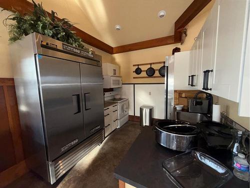 100 Rose Meadow Drive, Loon Lake, SK - Indoor Photo Showing Kitchen