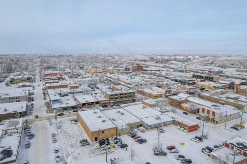 4809 50 Avenue, Lloydminster, SK 