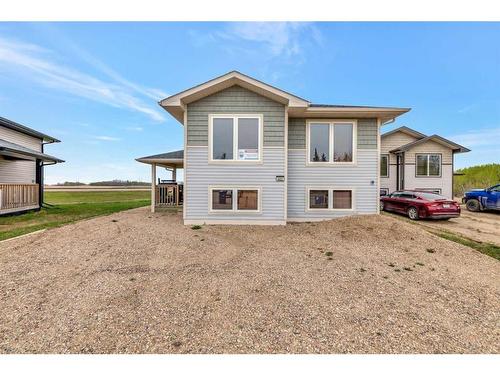 402 4 Avenue Close, Maidstone, SK - Outdoor