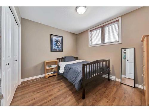 402 4 Avenue Close, Maidstone, SK - Indoor Photo Showing Bedroom