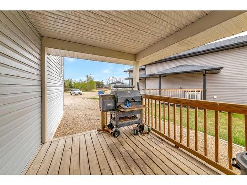 402 4 Avenue Close, Maidstone, SK - Outdoor With Deck Patio Veranda With Exterior