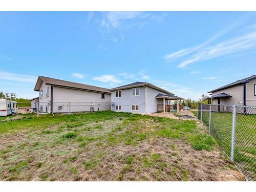 402 4 Avenue Close, Maidstone, SK - Outdoor With Backyard With Exterior