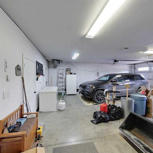 513006 62 Range, Rural Vermilion River, County Of, AB - Indoor Photo Showing Garage