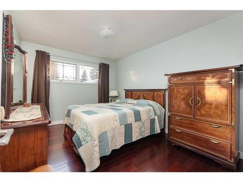 3619 50 Avenue, Lloydminster, SK - Indoor Photo Showing Bedroom