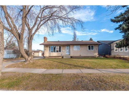 3619 50 Avenue, Lloydminster, SK - Outdoor