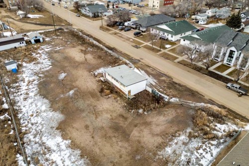 1101 1 Avenue, Wainwright, AB 