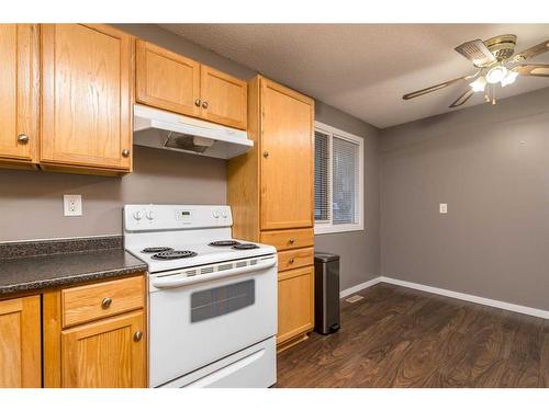 5306 47 Street, Lloydminster, AB - Indoor Photo Showing Kitchen