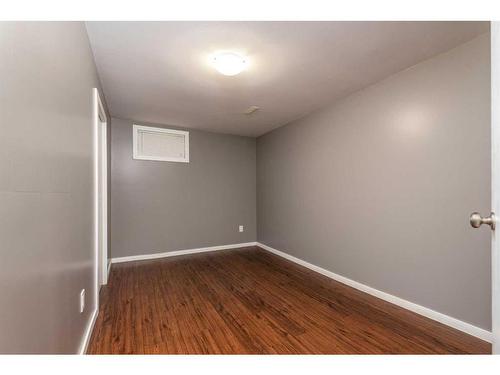 5306 47 Street, Lloydminster, AB - Indoor Photo Showing Other Room