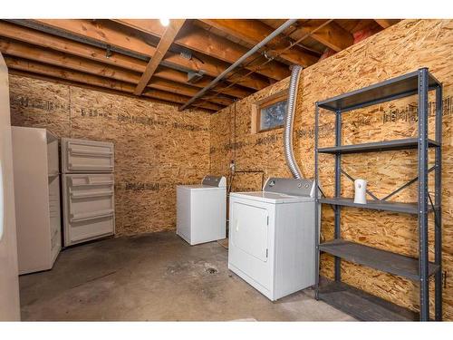 5306 47 Street, Lloydminster, AB - Indoor Photo Showing Laundry Room