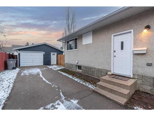 5306 47 Street, Lloydminster, AB - Outdoor With Exterior