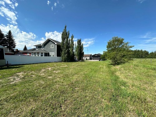 1129 17 Street, Wainwright, AB 