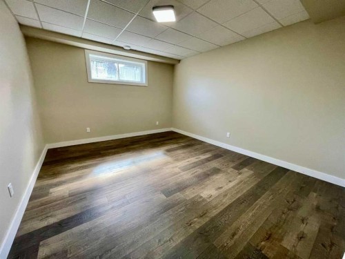 1119 14 Street, Wainwright, AB - Indoor