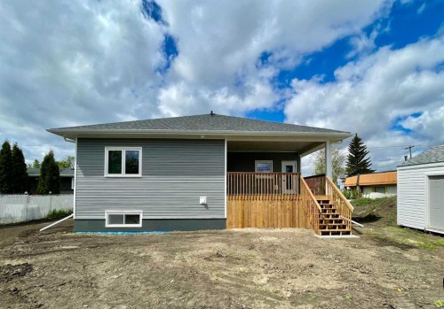 1119 14 Street, Wainwright, AB - Outdoor