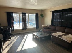 4942 43 Street  Vermilion, AB T9X 1P5