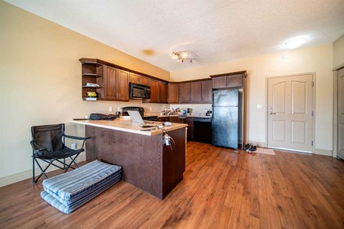 403-2609 11 Avenue, Wainwright, AB - Indoor Photo Showing Kitchen