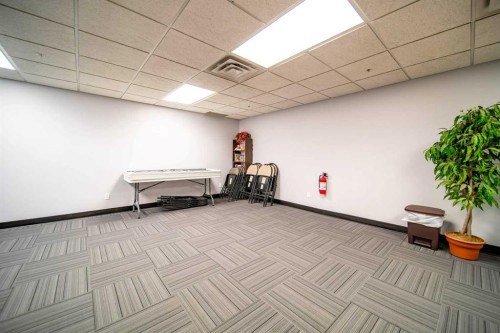 305-2609 11 Avenue, Wainwright, AB - Indoor
