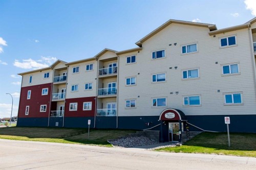 201-2609 11 Avenue, Wainwright, AB - Outdoor With Facade