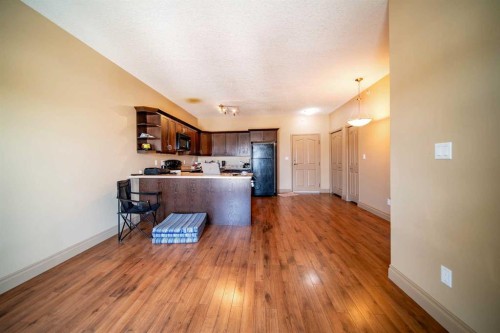 201-2609 11 Avenue, Wainwright, AB - Indoor