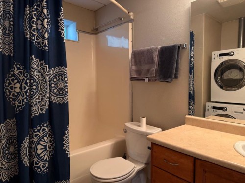 5-5426 49 Avenue, Lloydminster, SK - Indoor Photo Showing Bathroom