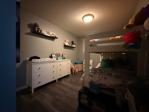 122 Main Street, Lashburn, SK - Indoor Photo Showing Bedroom
