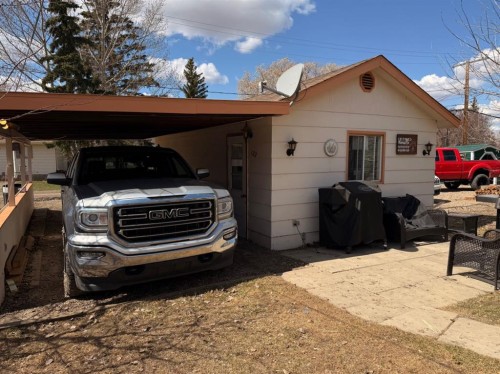 122 Main Street, Lashburn, SK - Outdoor